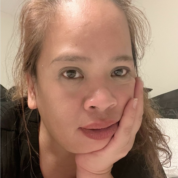 Meet your Posher, Jocelyn - Picture 2 of 4